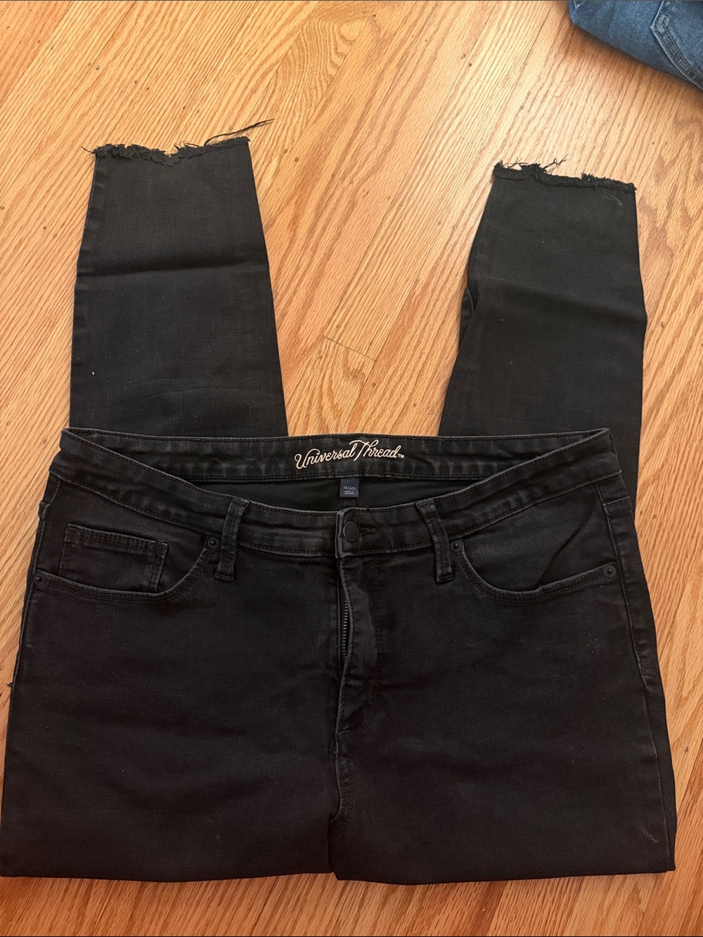 Size 14 Soft Black Skinny Jeans (slight distressing)